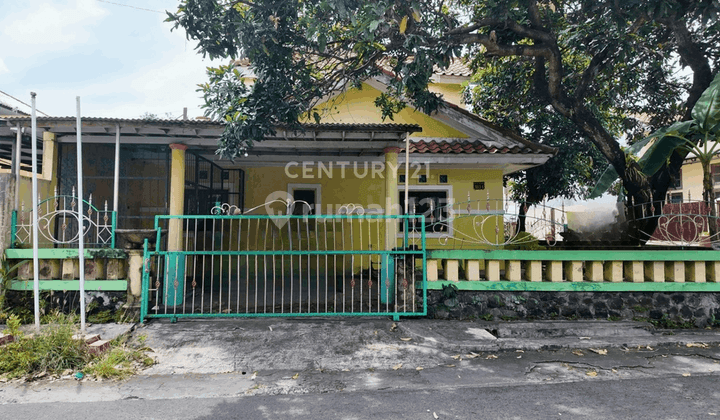Rumah 2 Lt Depan Pakuwon Mall Condongcatur Cocok Untuk Hunian 1