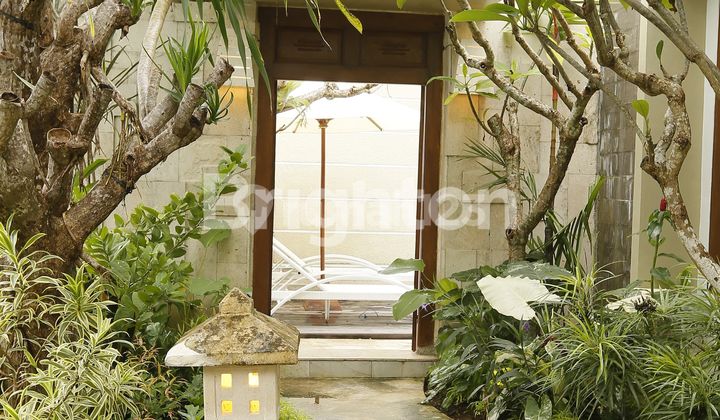 BRAND NEW VILA DI NUSA DUA