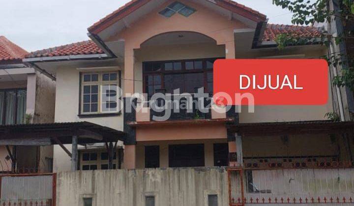 RUMAH DALAM KOMPLEK PERUMAHAN 2