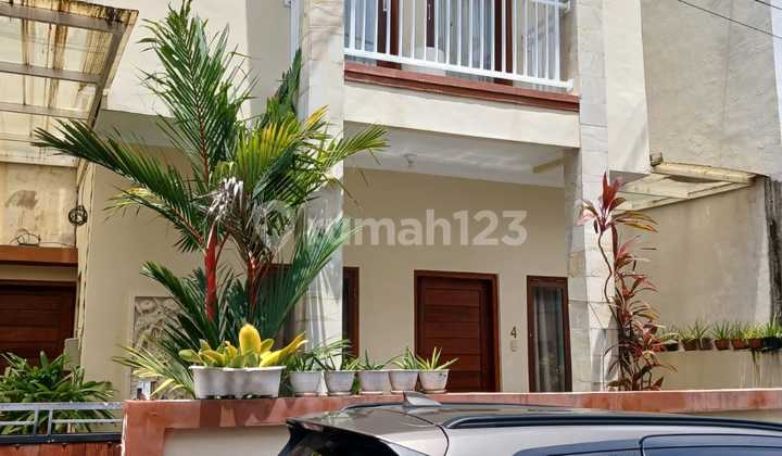 Dijual Rumah Cantik Siap Huni - Harga Nett, Lokasi Strategis