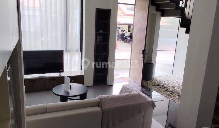 Rumah 2 Lantai Full Furnished Siap Huni Kota Baru Parahyangan Bagus