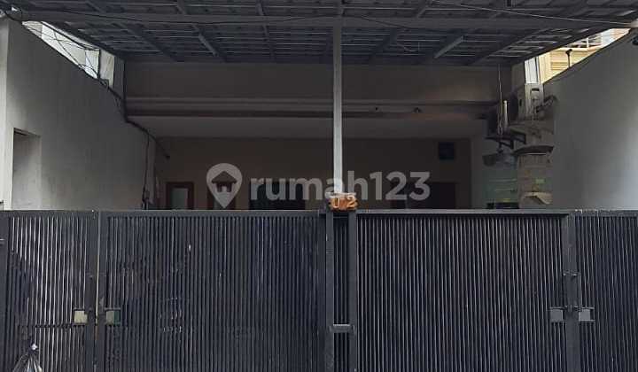 Rumah 3 Lantai Bagus Unfurnished SHM di Jl. Sunter Mas, Jakarta Utara