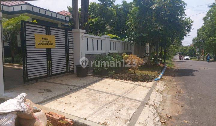 Rumah di Sawangan Depok Permai Blok E10, Depok 1