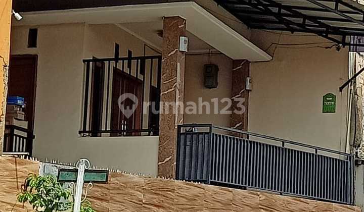 Rumah Siap Huni - Area Komersial ( Bisa dijadikan Kantor/Usaha )