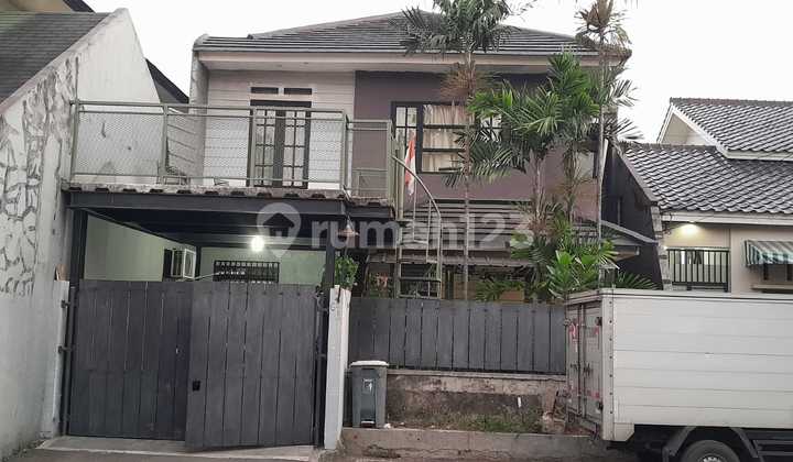 Rumah Siap Huni 2 Lantai dengan Mini Swimming Pool  2