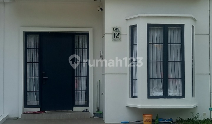 Ready-to-Occupy House in a Cluster - Suitable for Small Families.