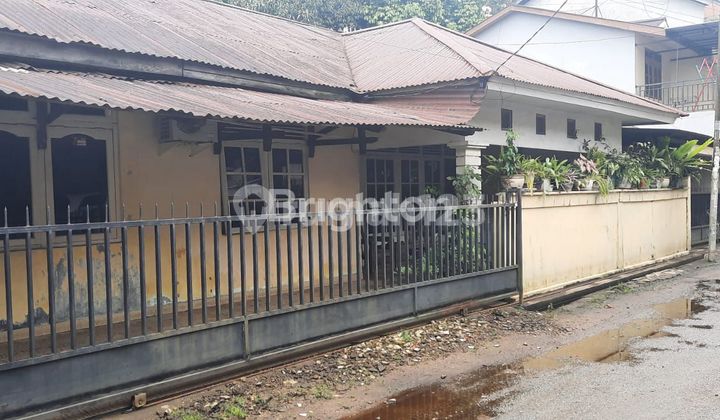 RUMAH DENGAN LOKASI STRATEGIS BERADA DI JALUR AYANI PONTIANAK RUMAH DENGAN LOKASI STRATEGIS BERADA DI JALUR AYANI PONTIANAK