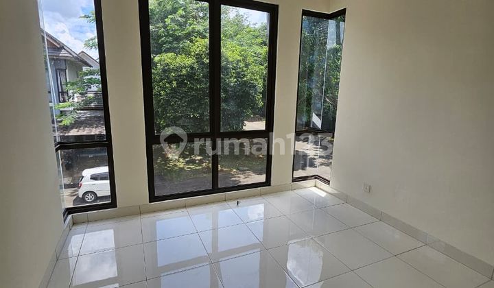 2 Story House Unfurnished