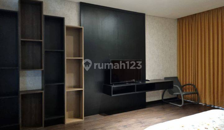 Sewa Platinum Terrace Pool Hook Mewah Full Furnish Graha Famili 2