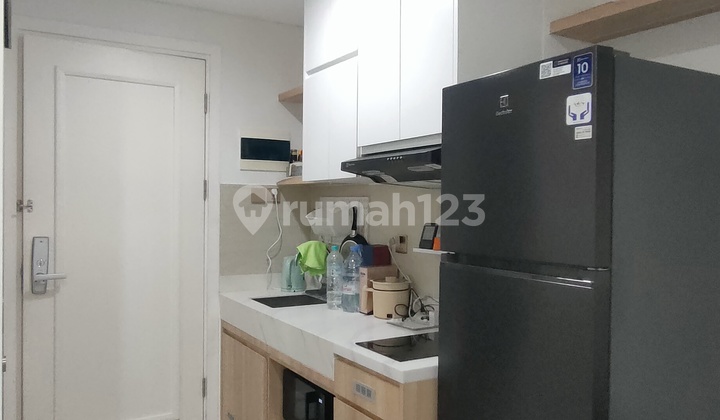 For Rent Avenue 88 Apartment, Good Condition, Fully Furnished, Darmo Permai