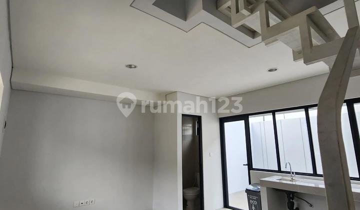 For Rent: Park Serpong Cluster Xyz Cityzen House with 3 Bedrooms For Rent: Park Serpong Cluster Xyz Cityzen House with 3 Bedrooms