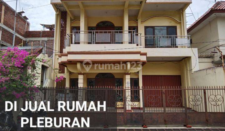 Dijual Rumah Tengah Kota
jl. Pleburan
semarang Selatan 1