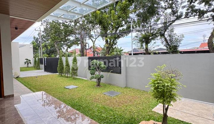 Dijual Rumah dan Kantor Mewah di Semarang Barat 2