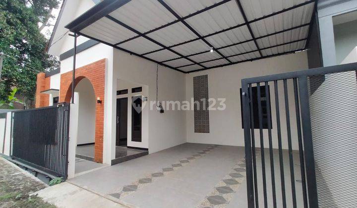 Rumah Baru Elegan Klasik Ngijo Gunungpati Semarang 2