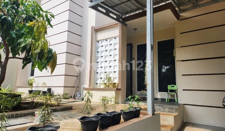 Rumah Luas Depan Danau Bsb 2