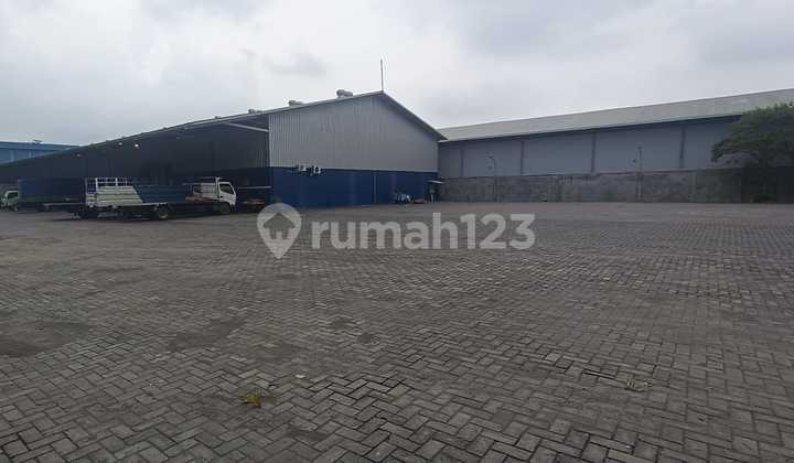 Warehouse in the Gatot Subroto Industrial Area, Krapyak, West Semarang