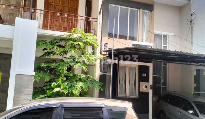 Disewakan Rumah 2 Lantai Kedungmundu 2