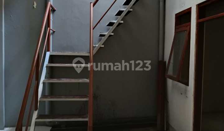 For Rent: House Located at Jl. Kauman Majapahit, Pedurungan, Semarang 2