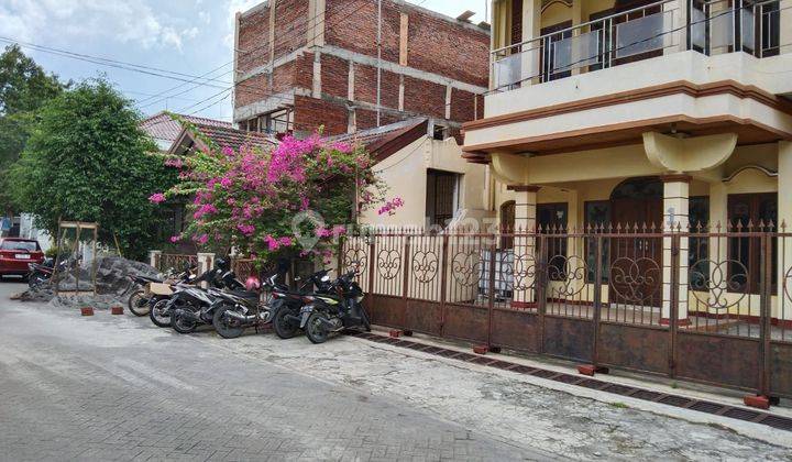 Dijual Rumah Tengah Kota
jl. Pleburan
semarang Selatan 2