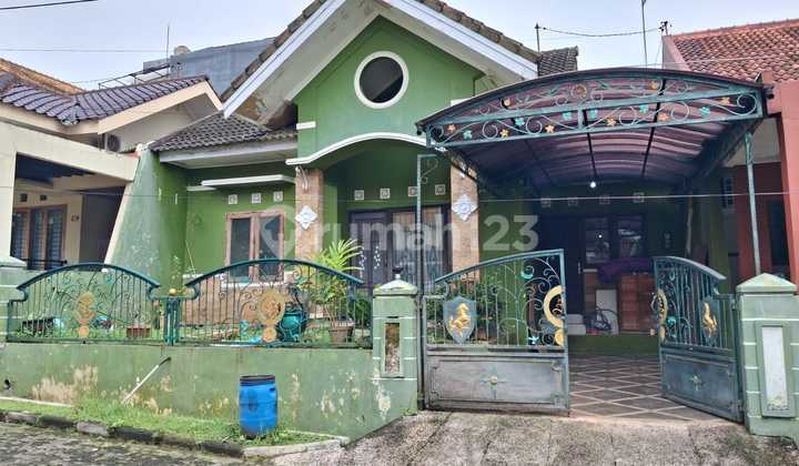Rent a House in Banyumanik, Semarang - Cluster Housing, One Gate System, 24-Hour Security + CCTV 1