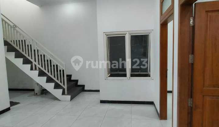 For Rent Lamper House 2