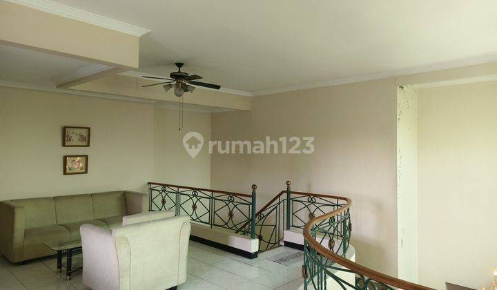 Di Jual Rumah Jalan Kembar Lantai 2 Di Daerah Juanda  2