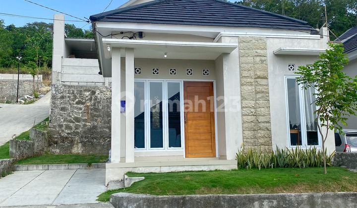 Minimalist Modern House Near UMY Campus DP 15 Million 1