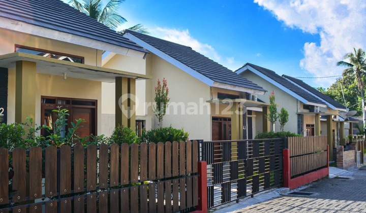 RUMAH DI BANTUL DP 15 JT STRATEGIS LINGKUNGAN SUDAH JADI