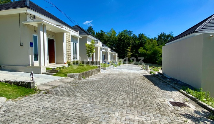 HOUSE NEAR UGM CAMPUS 25 MINUTES 15 MILLION DOWN PAYMENT IN SLEMAN