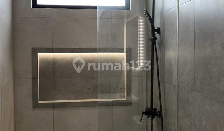 Rumah Brand New 2 Lantai Cakep Siap Huni di BSD City 2