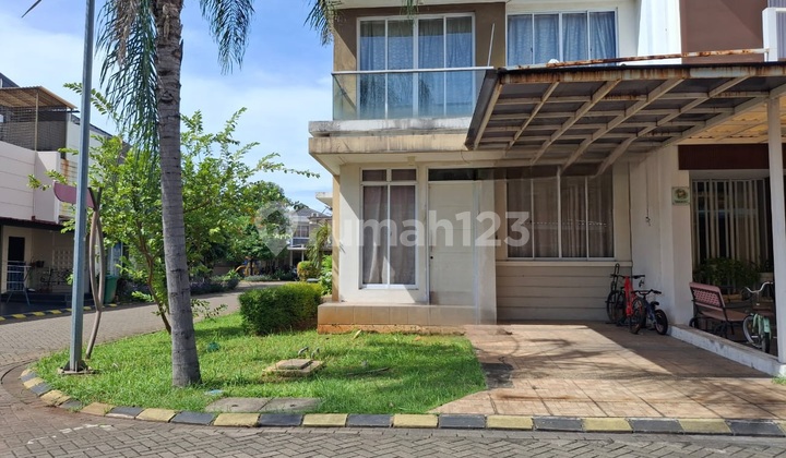 For Quick Sale: 2-Story House in a Strategic Location in Bekasi City For Quick Sale: 2-Story House in a Strategic Location in Bekasi City