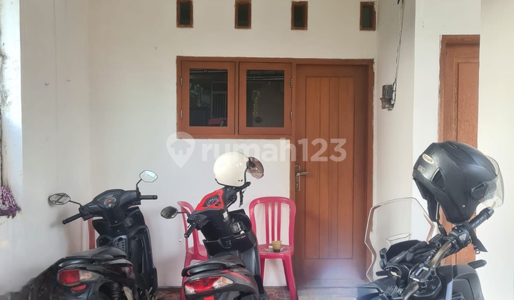 Rumah 2 Lantai Lokasi Strategis Di Jatibening