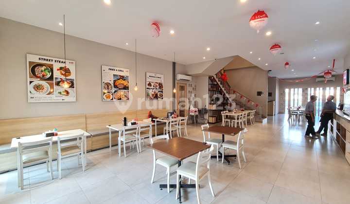 For Sale Fast 2-Story Shophouse Strategic Location in East Jakarta 2