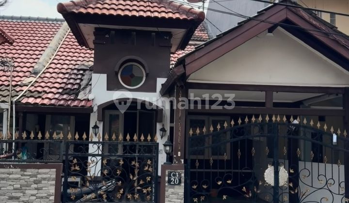 Dijual Cepat Rumah 2 Lantai di Galaxy Kota Bekasi