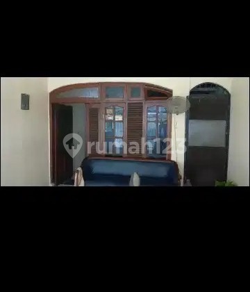 For Quick Sale, Strategically Located House on Kayuringin Street, Bekasi City. 2