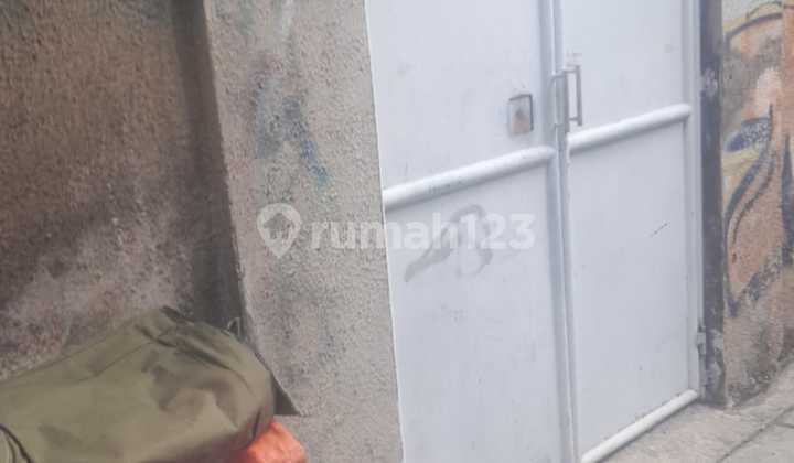 For Quick Sale: House in a strategic location at Sawah Besar, Central Jakarta.