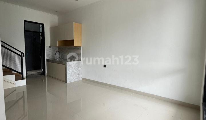 Dijual Rumah Baru 2 Lantai Lokasi Stategis di Galaxy Kota Bekasi Dijual Rumah Baru 2 Lantai Lokasi Stategis di Galaxy Kota Bekasi