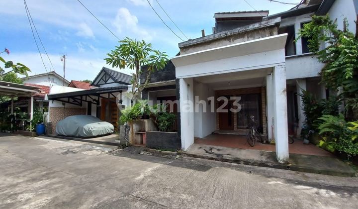 Dijual Cepat Rumah Rumah 2.5 Lantai di Pondok Melati Bekasi