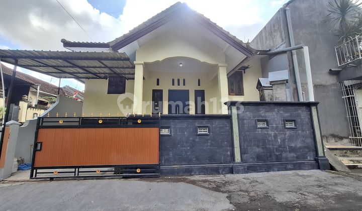 Comfortable 3 Bedroom House in Tabanan City ~ Near Market and Terminal