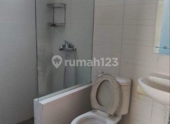 Dijual Rumah Klasik Terawat Siap Huni 8 Kamar Klojen Kota Malang 2