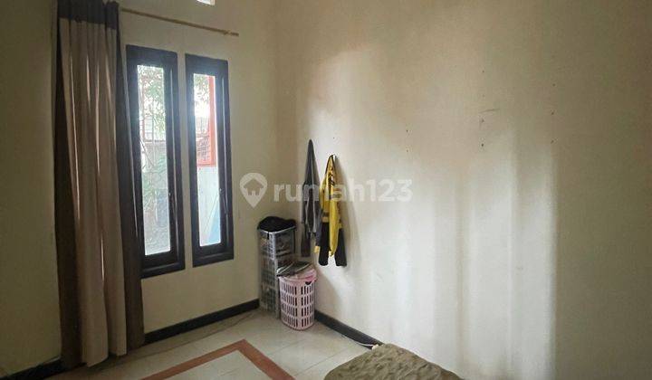 Dijual Rumah Lokasi Strategis Poros Utama Jalan Raya Borobudur Rumah Bagus HGB - Hak Guna Bangun di Jalan Borobudur, Lowokwaru Unfurnished 2