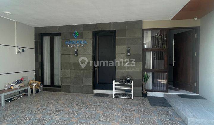 Dijual Rumah Mewah 3 Lantai Full Furnished Di Araya Malang 2