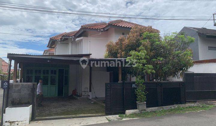 Dijual Cepat Rumah 2 Lantai Di Komplek Bumi Sariwangi 1 Dengsn Desain Modern Kekinian SHM - Sertifikat Hak Milik 2