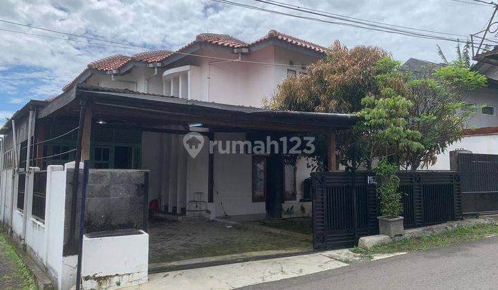 Dijual Cepat Rumah 2 Lantai Di Komplek Bumi Sariwangi 1 Dengsn Desain Modern Kekinian SHM - Sertifikat Hak Milik 1