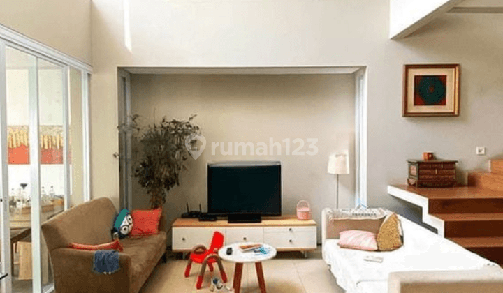 Rumah Semi Furnished Siap Huni Di Mampang Jakarta Selatan  2