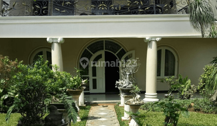 Rumah Semi Furnished Bagus Di Mampang Jakarta Selatan.  2