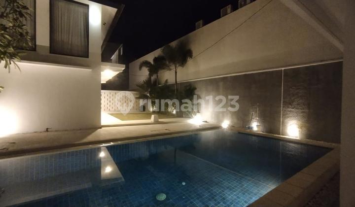 Villa Canggu Berawa Modern Tropical Style
