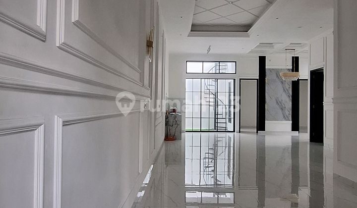 Rumah Cantik Brand New Di Griya Loka Bsd