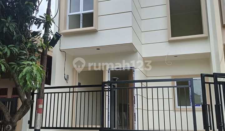 Rumah Brand New Di Sektor 7a Gading Serpong