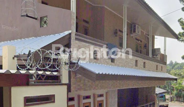 RUMAH BESAR DIJUAL BONUS DUA RUMAH KECIL 2